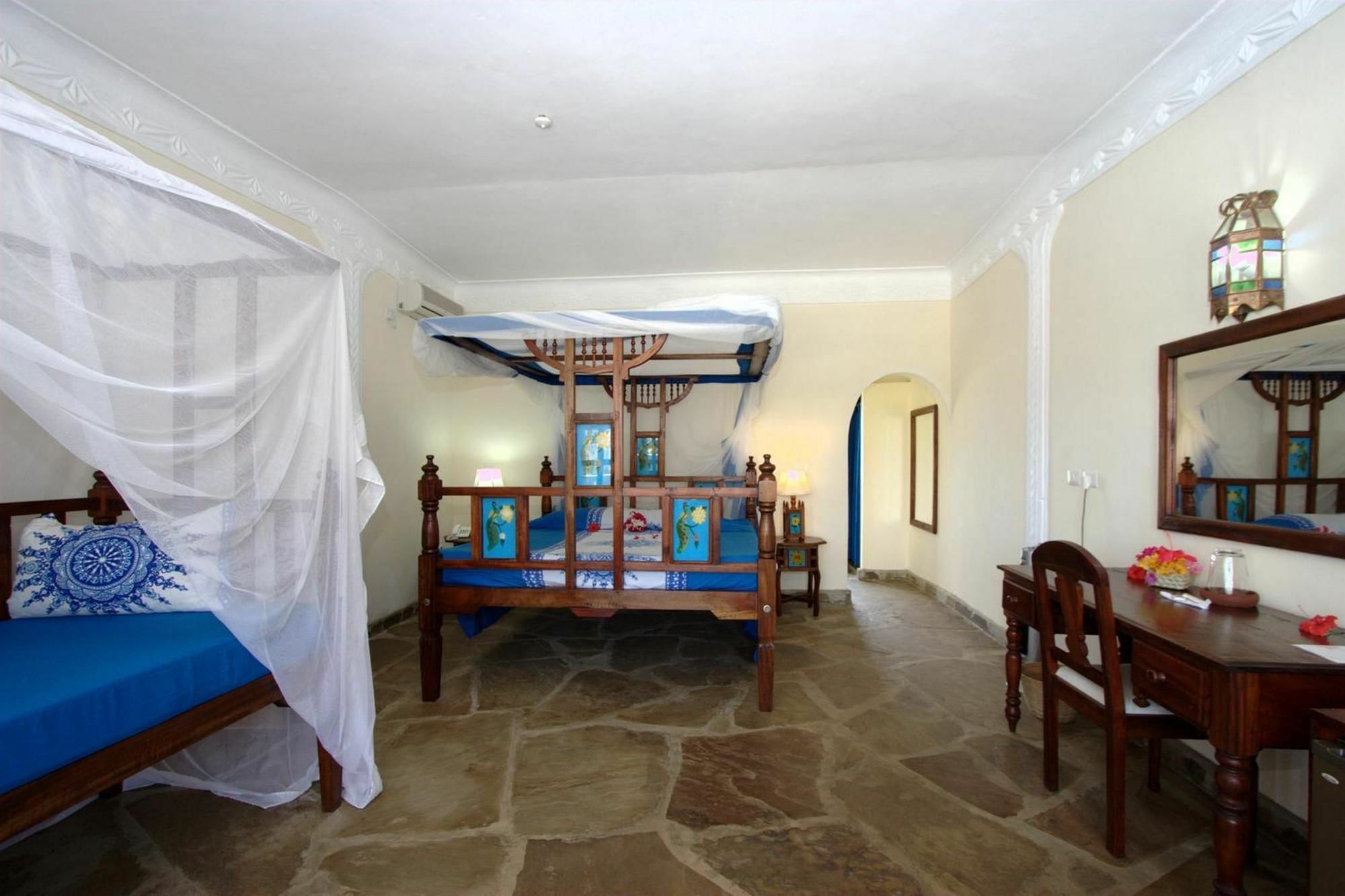 Jumbo Watamu Hotel Eksteriør billede